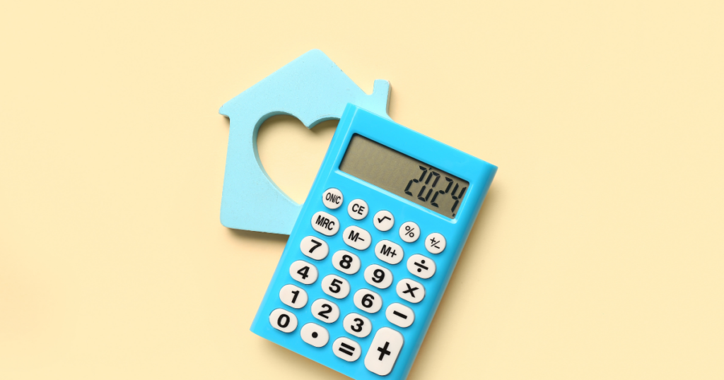 image representing a home and a calculator referring to the 2024 forecast
