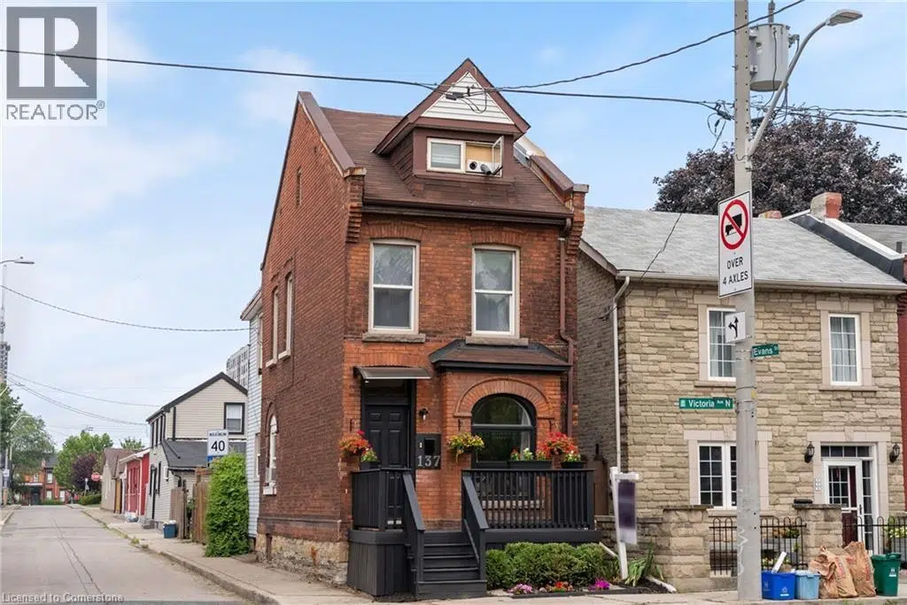 137 Victoria Avenue N, Hamilton, Ontario L8L5E7