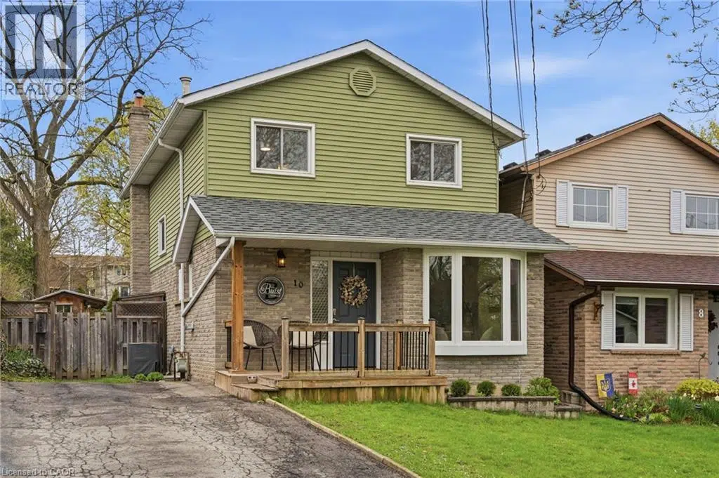 10 Burke Drive, Caledonia, Ontario N3W1C3