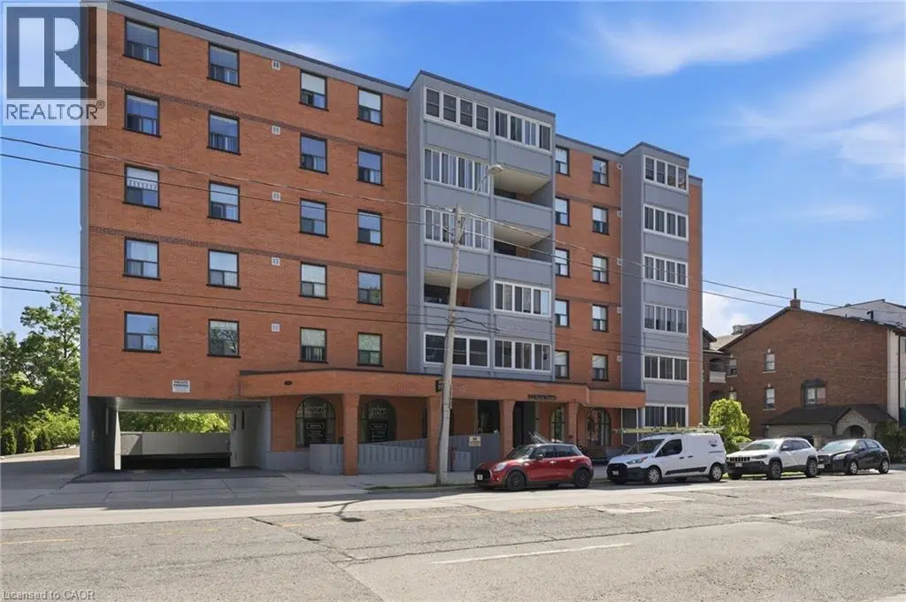 23 Main Street Unit# 504, Dundas, Ontario L9H2P7